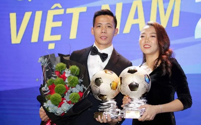guong mat qua bong vang nu viet nam tieu bieu lam rang danh bong da nuoc nha